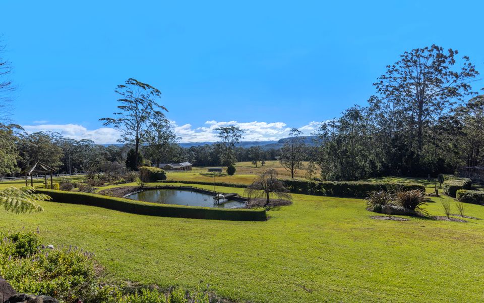 Mulgrave House – By Latitude South Coast