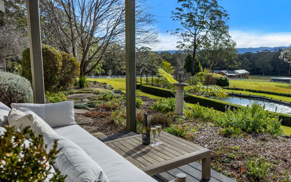 Mulgrave House – By Latitude South Coast