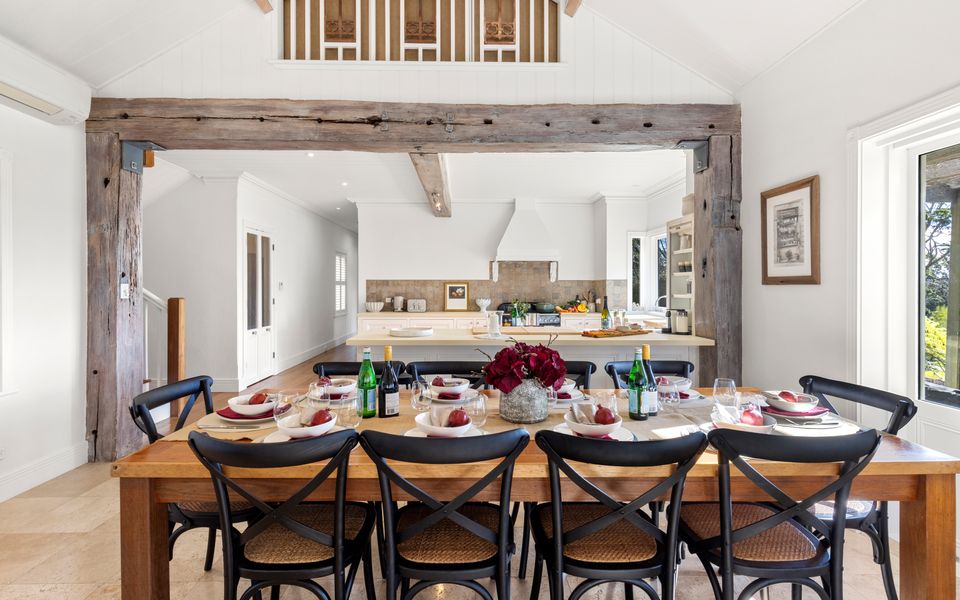 Mulgrave House – By Latitude South Coast