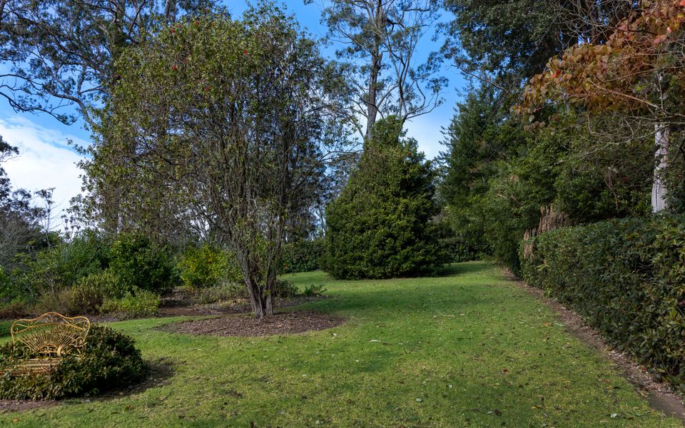 Mulgrave House – By Latitude South Coast