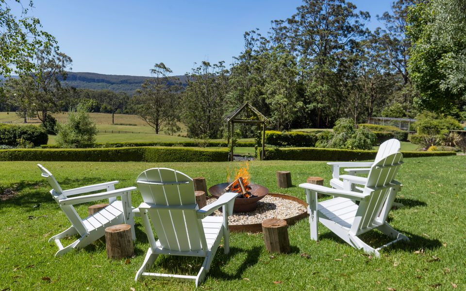 Mulgrave House and Cottage – By Latitude South Coast