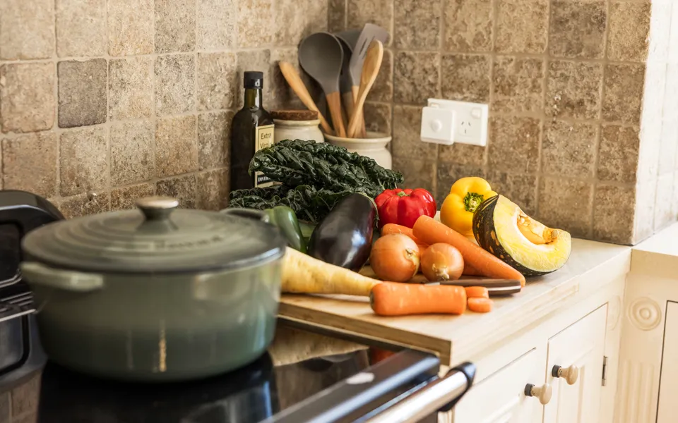 Mulgrave House and Cottage – By Latitude South Coast