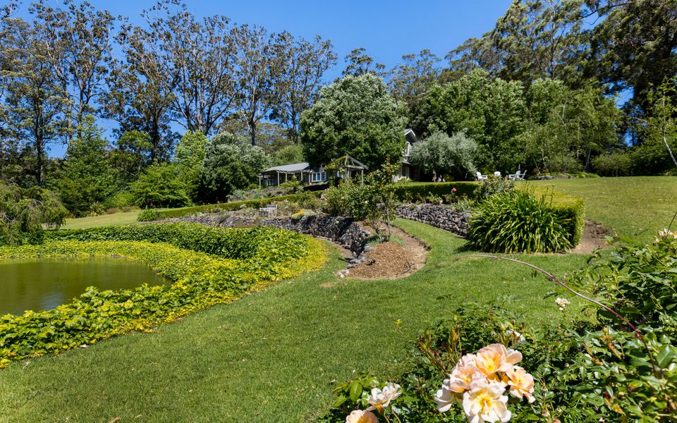 Mulgrave House and Cottage – By Latitude South Coast