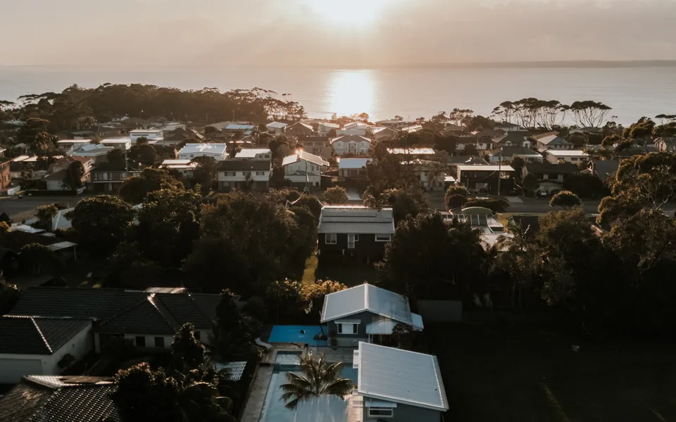 Blue Lagoon – Jervis Bay home with heated pool & hot tub