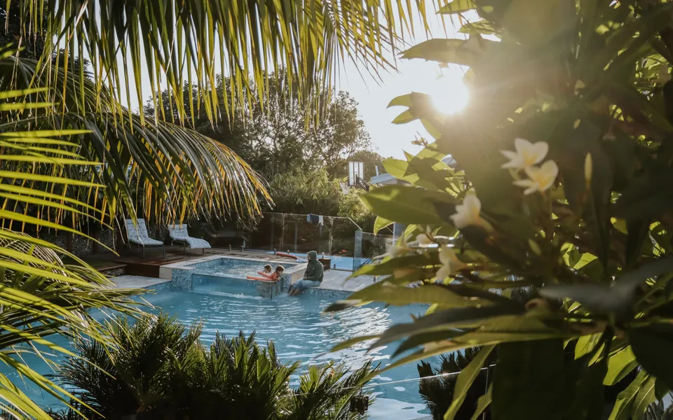 Blue Lagoon – Jervis Bay home with heated pool & hot tub