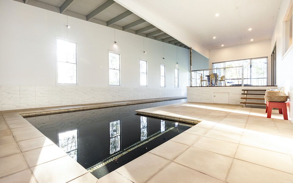 Latitude South Coast - pet friendly accommodation nsw indoor swimming pool
