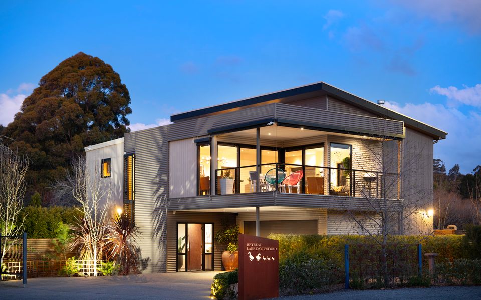 Retreat Lake Daylesford