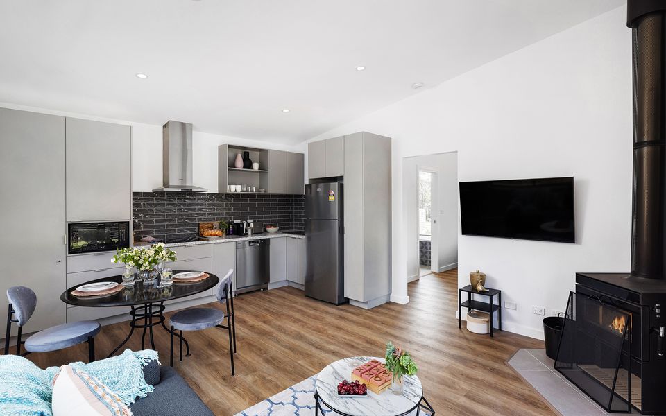 Brandy Hot Forest Retreat