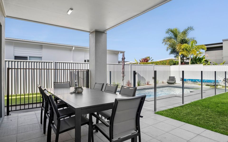 Sunset House at Pelican Waters