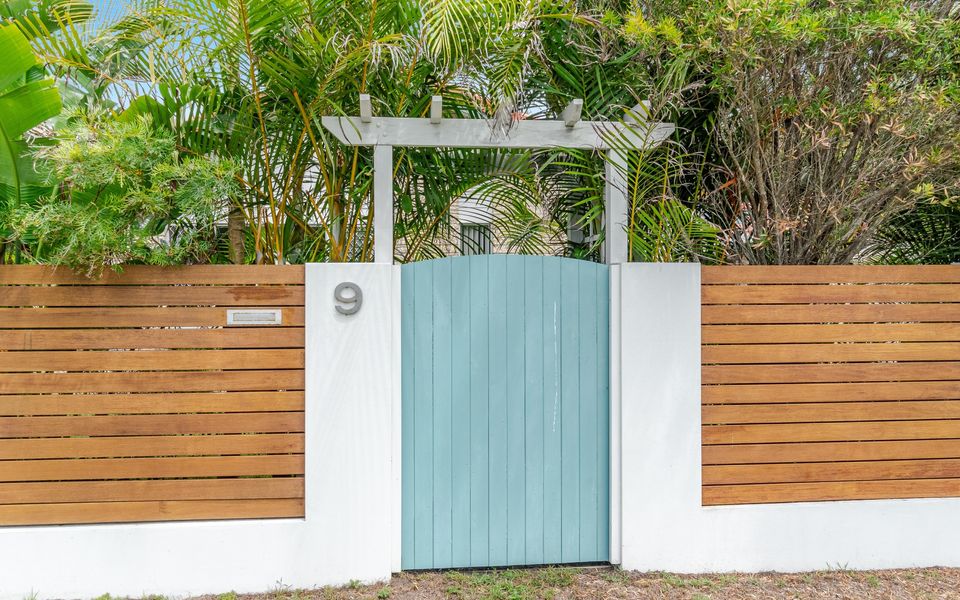 SEASHELLS | Popular Beach House