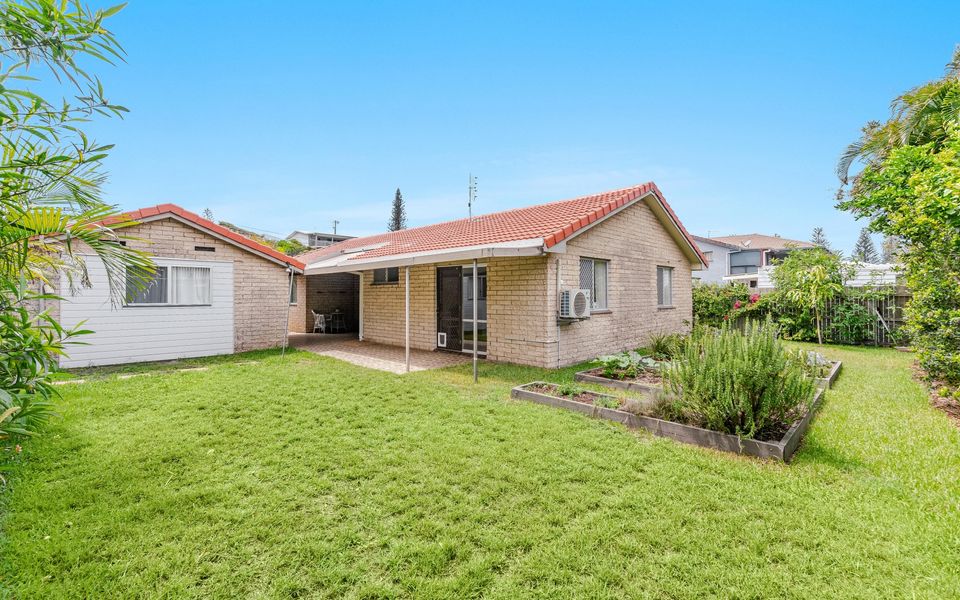 SEASHELLS | Popular Beach House