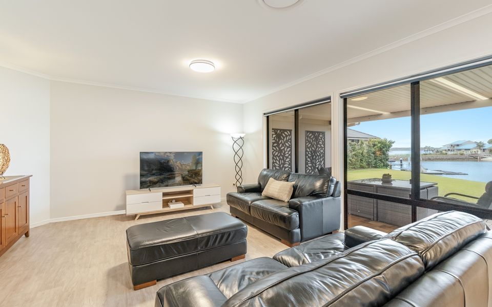 DOLPHIN WATERS | Waterfront Delight