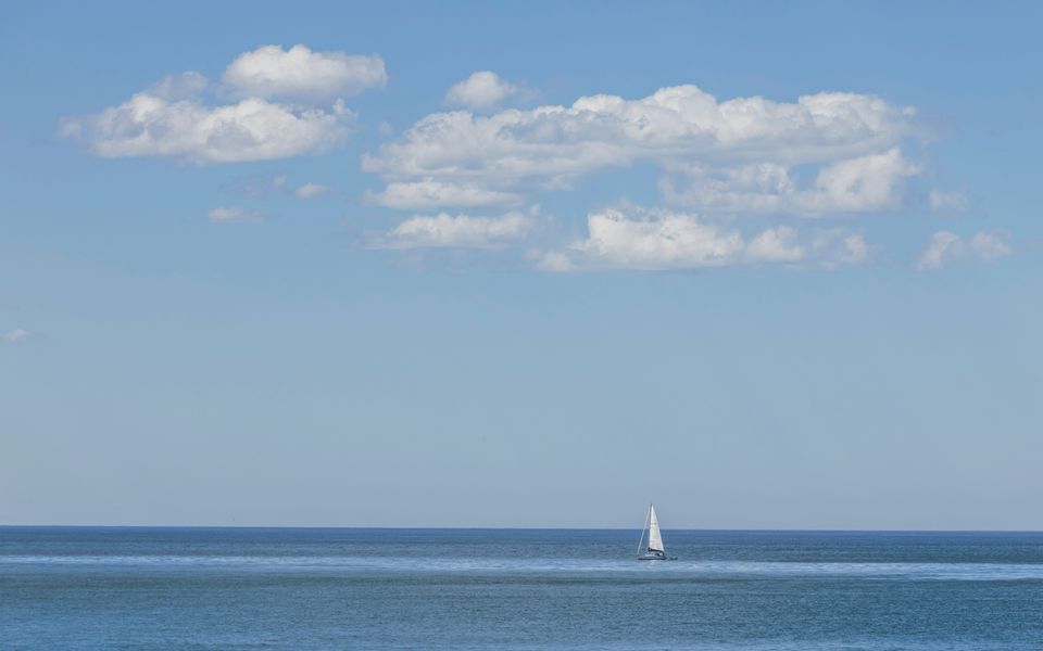 ON THE ROCKS | – Yamba’s Ultimate Absolute Beachdirft Residence