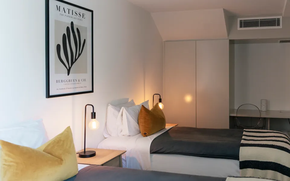 ON THE ROCKS | – Yamba’s Ultimate Absolute Beachdirft Residence