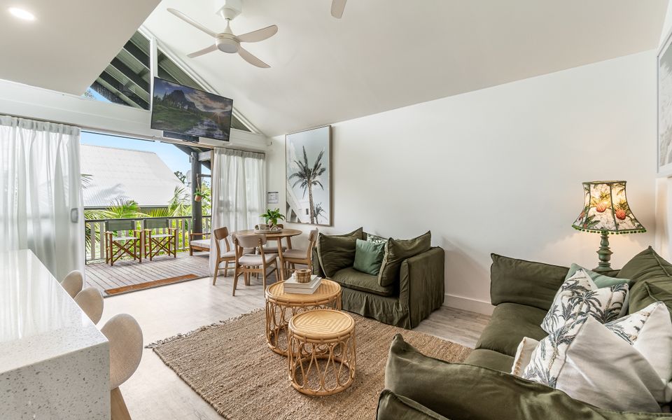 THE PALMS ANGOURIE | A Tranquil Oasis