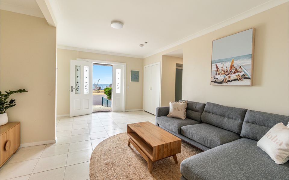 COMO | Views Over Convent Beach