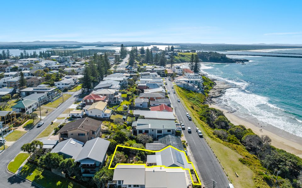 COMO | Views Over Convent Beach