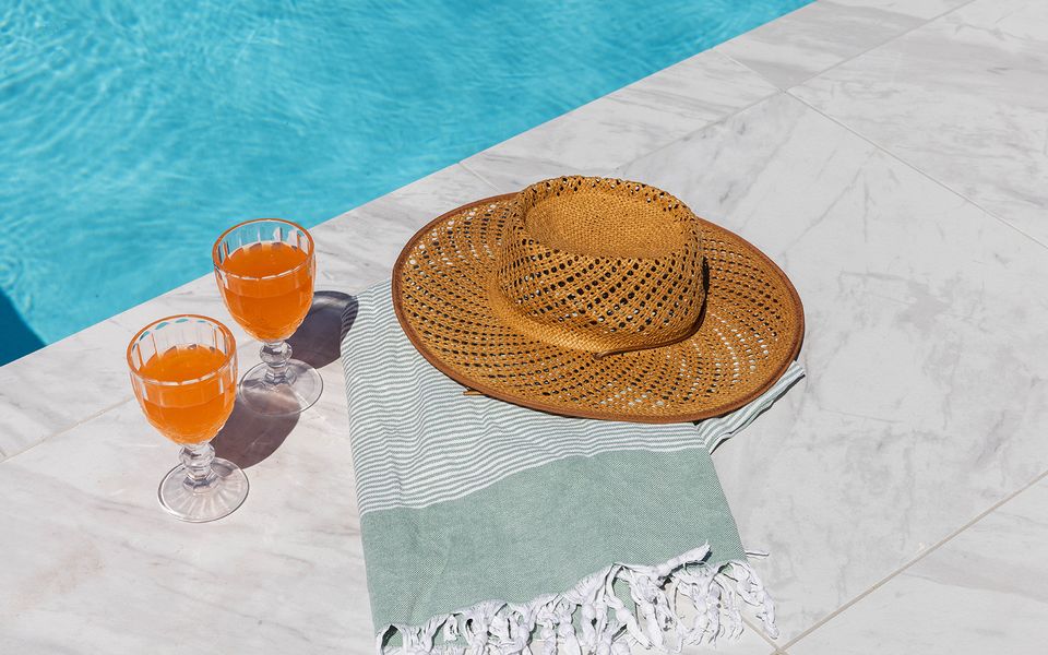 HAMPTONS HOUSE | Stylish Waterfront