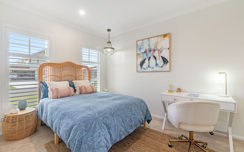 HAMPTONS HOUSE | Stylish Waterfront