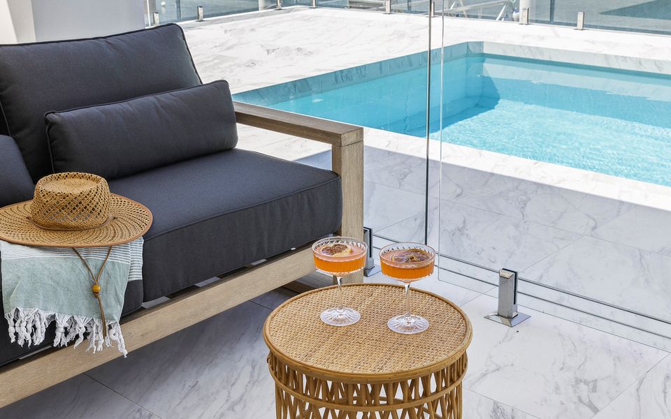 HAMPTONS HOUSE | Stylish Waterfront