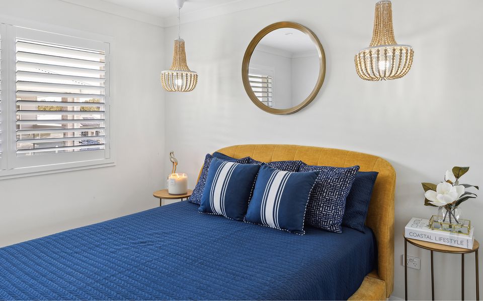 HAMPTONS HOUSE | Stylish Waterfront