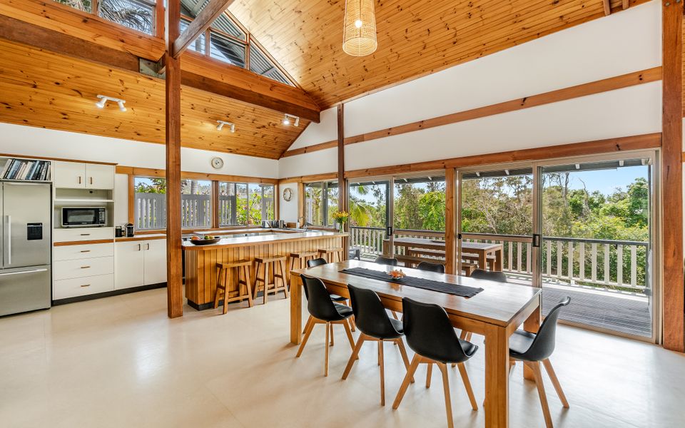 SPOOKYS 6 Angourie | Private Tree Top Oasis