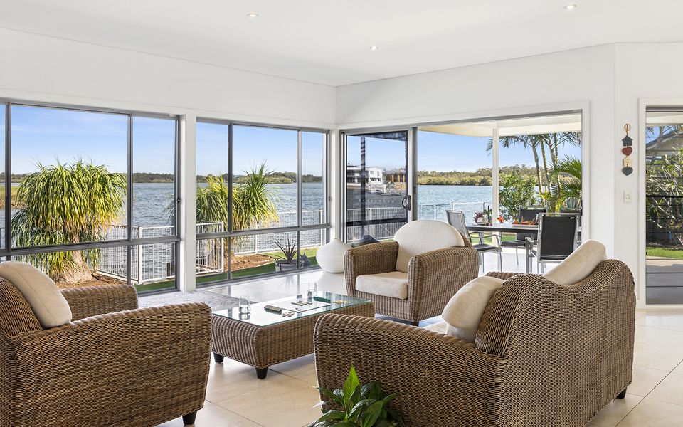 JEFFERY RIVER RETREAT – Best Sunsets in Yamba | Holiday Yamba