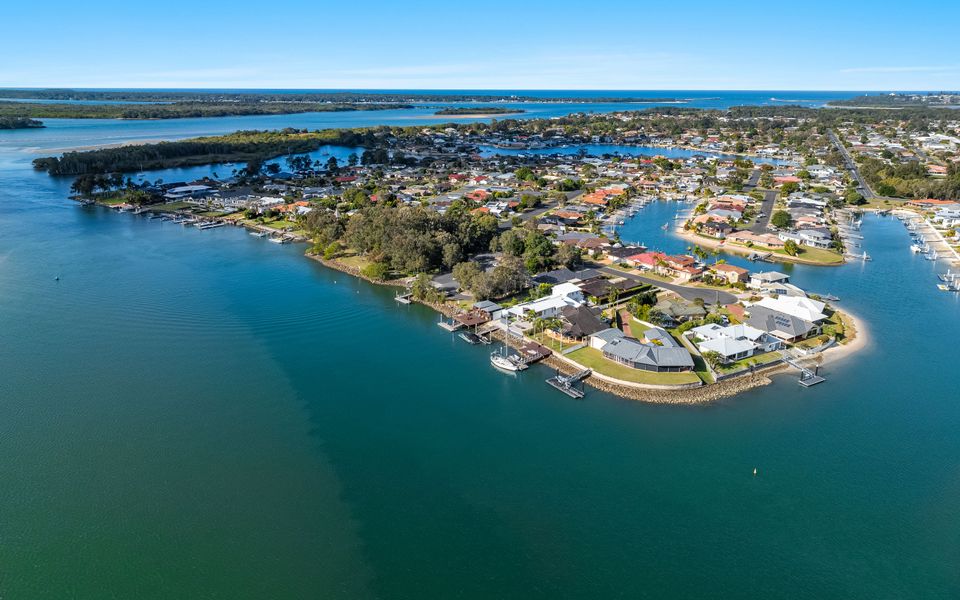 JEFFERY RIVER RETREAT | Best Sunsets in Yamba