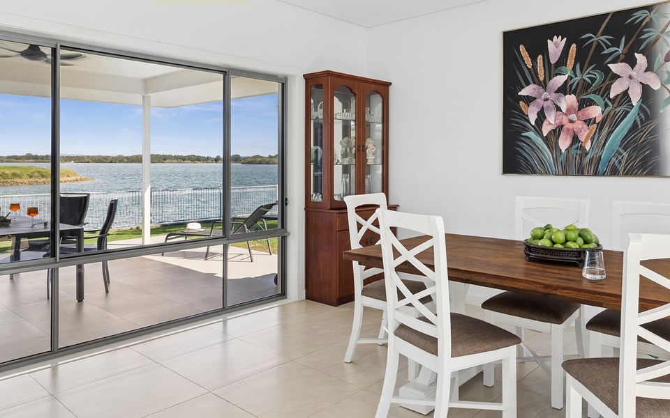 JEFFERY RIVER RETREAT – Best Sunsets in Yamba | Holiday Yamba