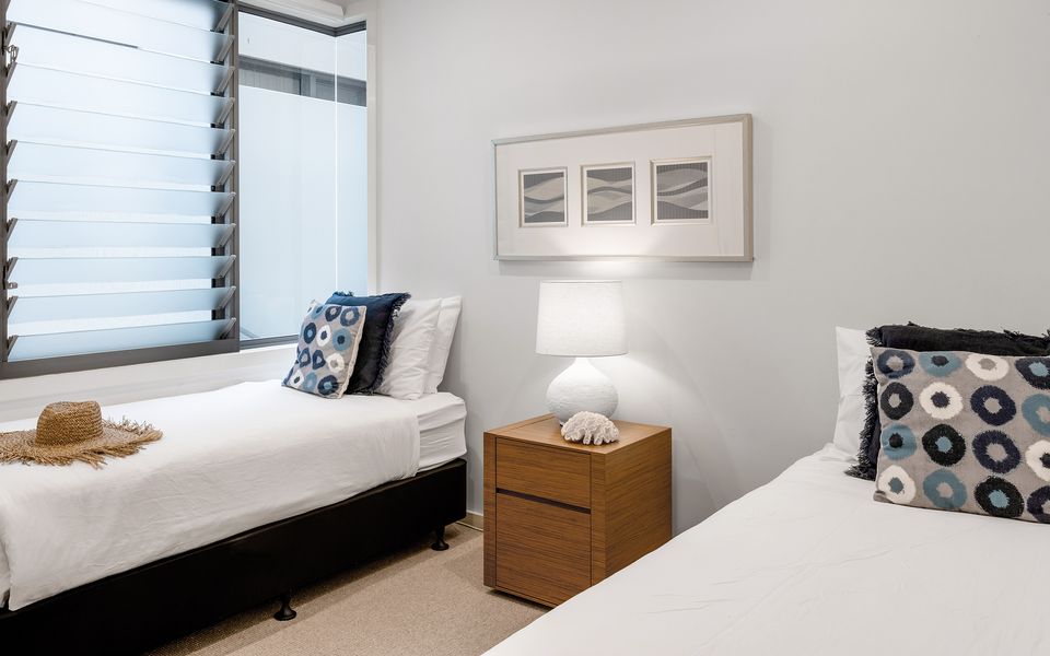 WHITE SAILS 1 | Overlooking Convent Beach