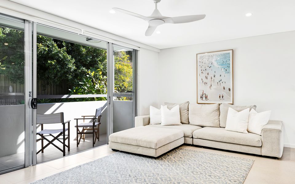 WHITE SAILS 3 | Views over Convent Beach