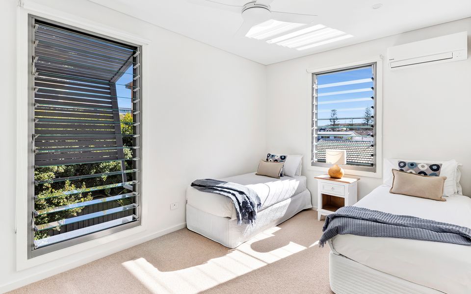 WHITE SAILS 3 | Views over Convent Beach