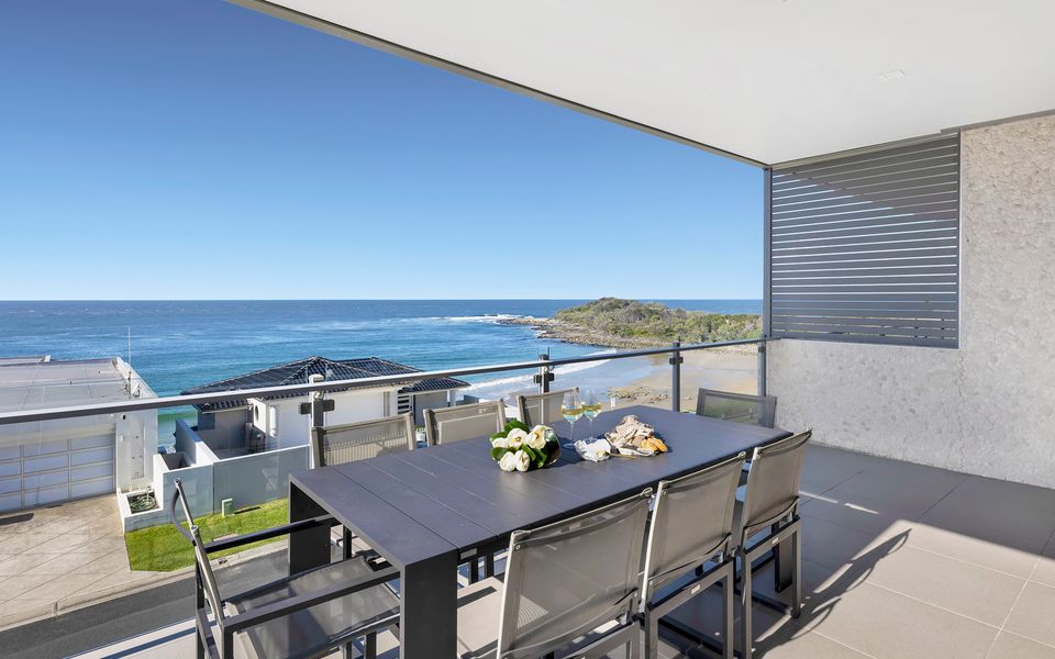 WHITE SAILS 3 | Views over Convent Beach