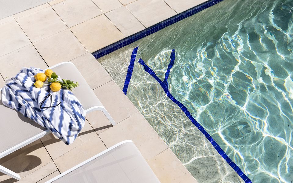 WHITE SAILS 3 – Oceanfront Luxury, Pool & Convent Beach Views | Holiday Yamba