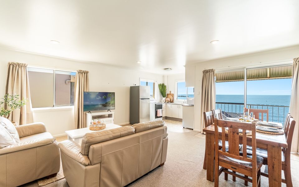 BOOROLONG 1 | Ocean Views