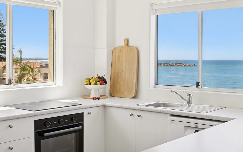 BOOROLONG 1 – Ocean Views – Holiday Yamba