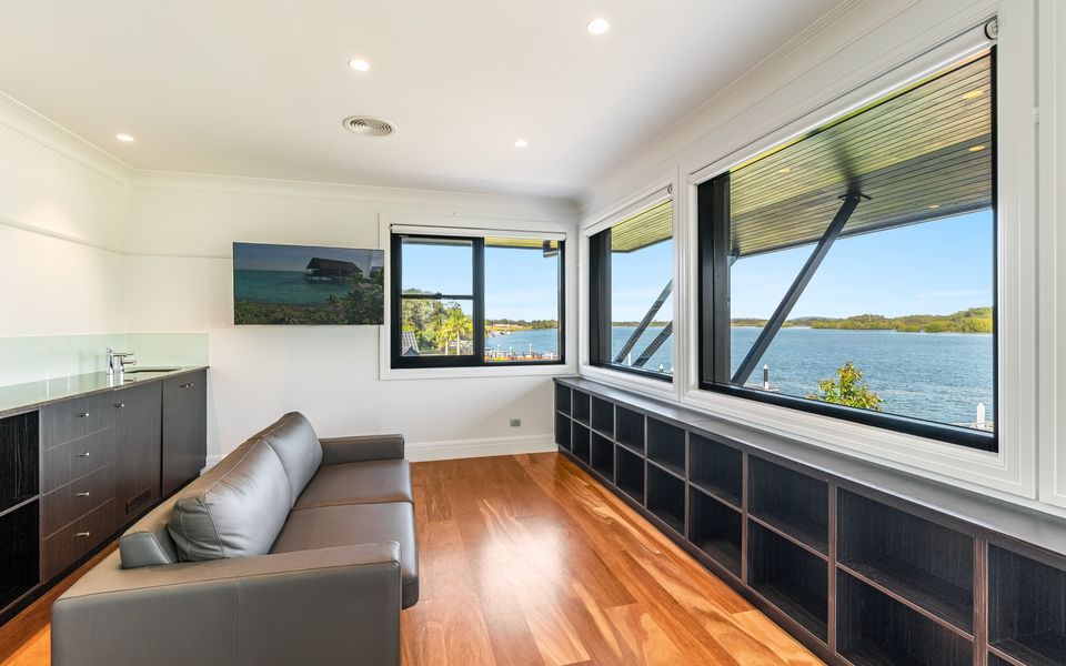 JASMINE COVE | Exclusive Waterfront Estate