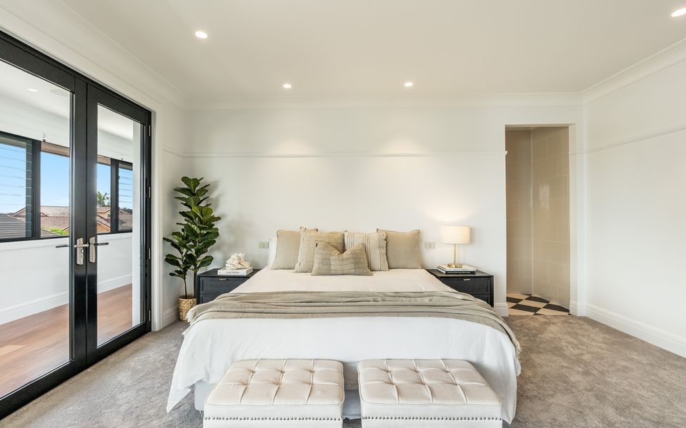 JASMINE COVE | Exclusive Waterfront Estate