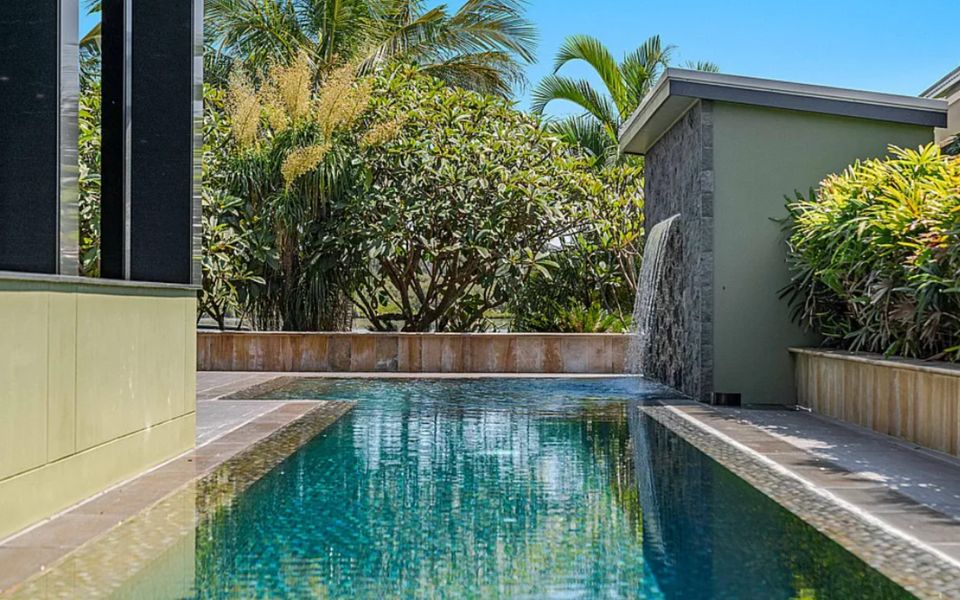 JASMINE COVE | Exclusive Waterfront Estate