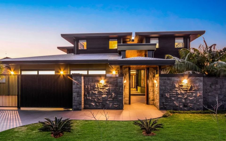 JASMINE COVE | Exclusive Waterfront Estate