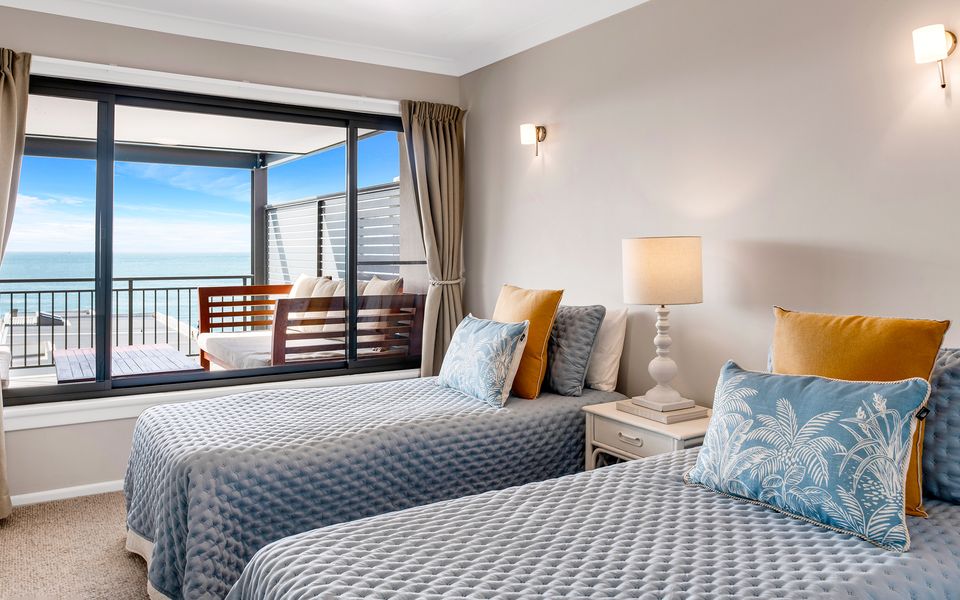 THE PALMS YAMBA | Overlooking Convent Beach
