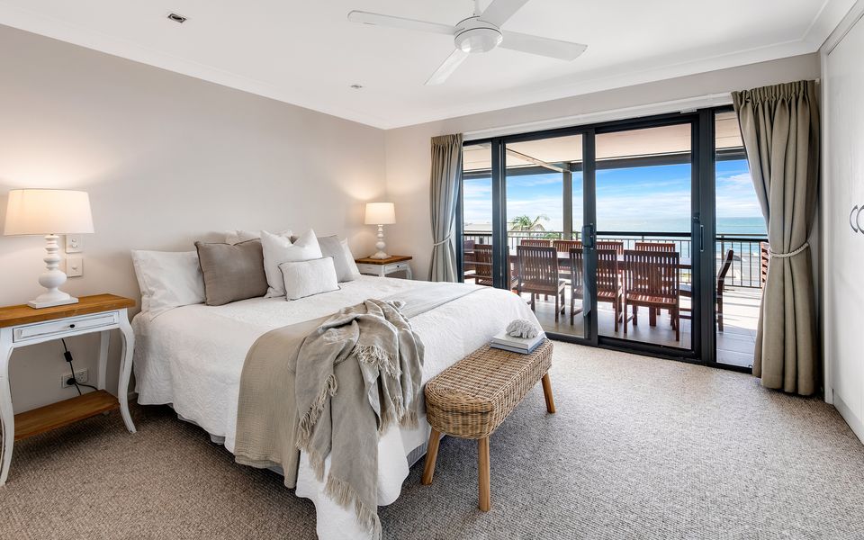 THE PALMS YAMBA | Overlooking Convent Beach