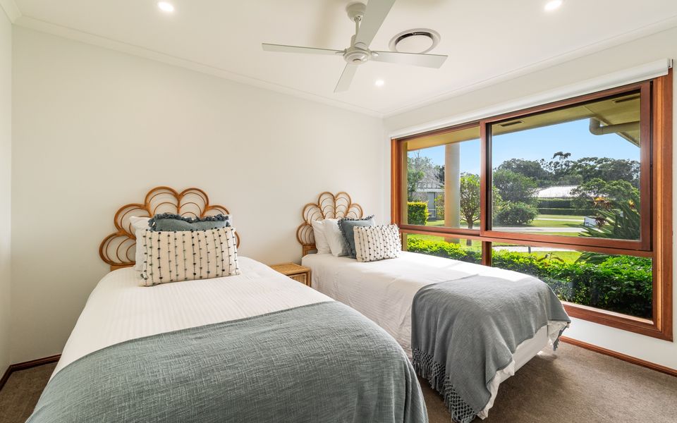 SUNSETS AT 101 | Pet Friendly Waterfront