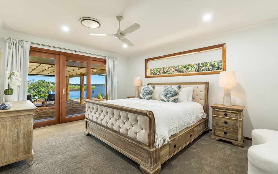 SUNSETS AT 101 | Pet Friendly Waterfront