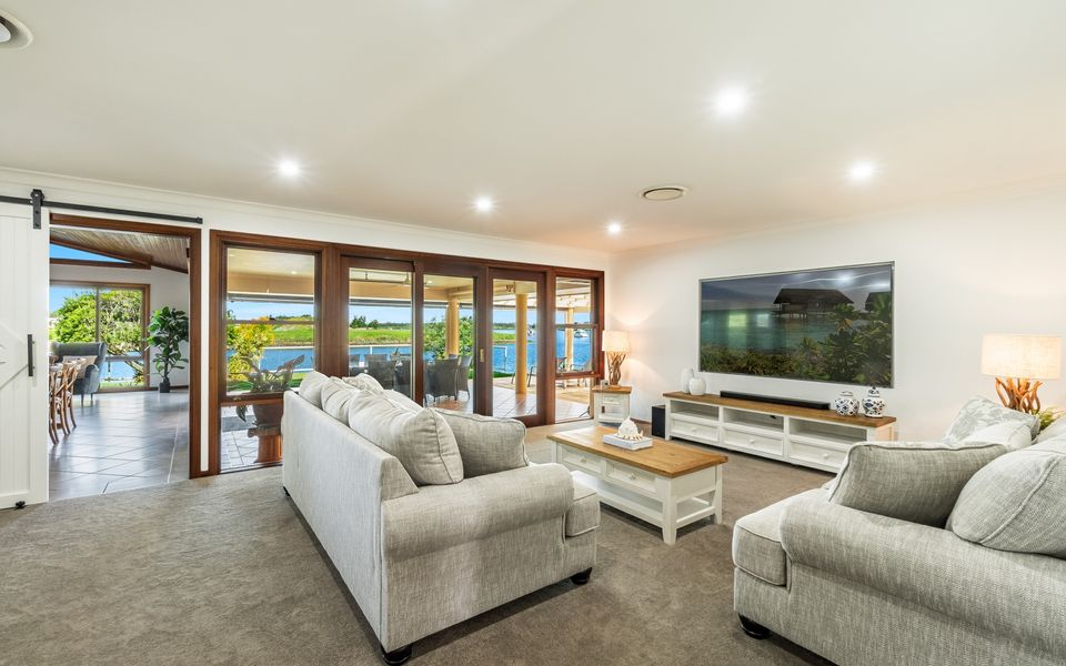 SUNSETS AT 101 | Pet Friendly Waterfront