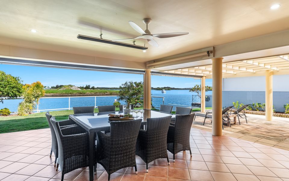 SUNSETS AT 101 | Pet Friendly Waterfront