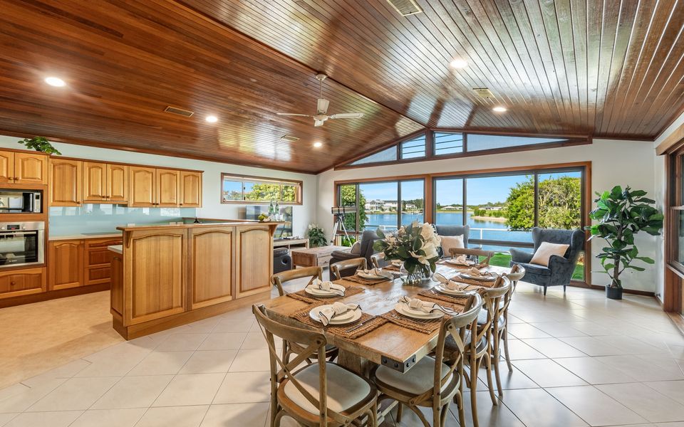 SUNSETS AT 101 | Pet Friendly Waterfront