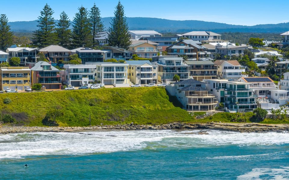 BOOROLONG 4 | The Most affordable views in Yamba