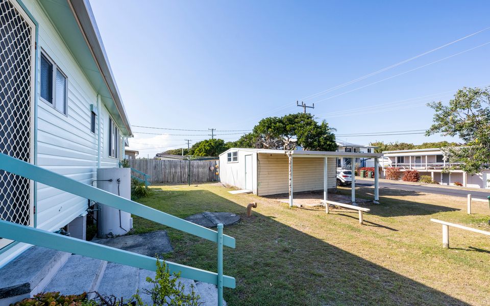 65 OCEAN ROAD, BROOMS HEAD