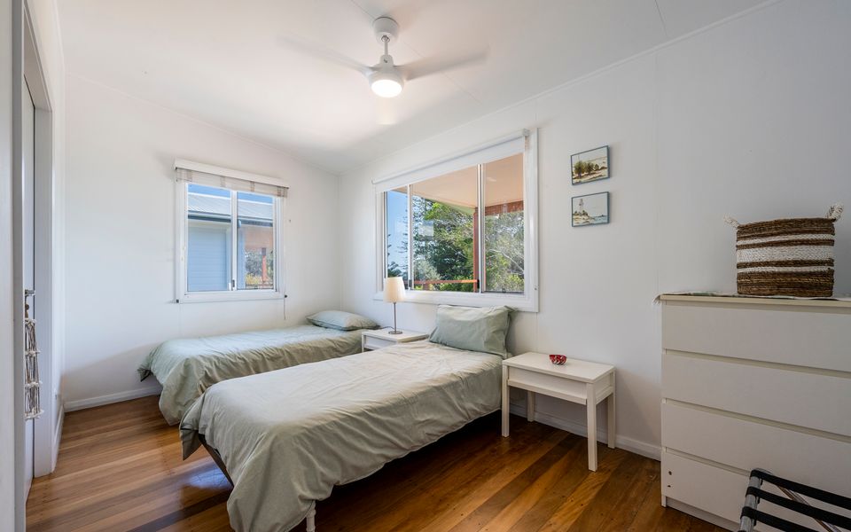 65 OCEAN ROAD, BROOMS HEAD